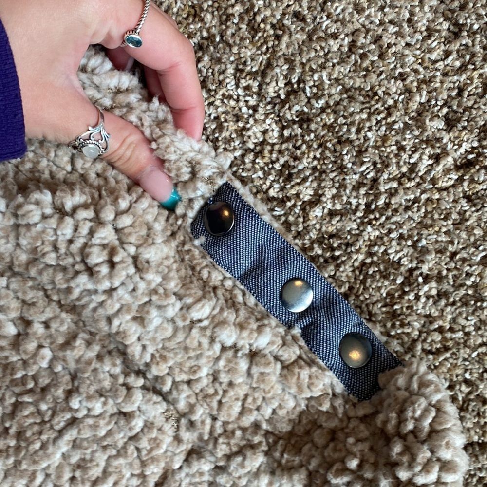 altar’d state cream pullover fleece! - Picture 3 of 4